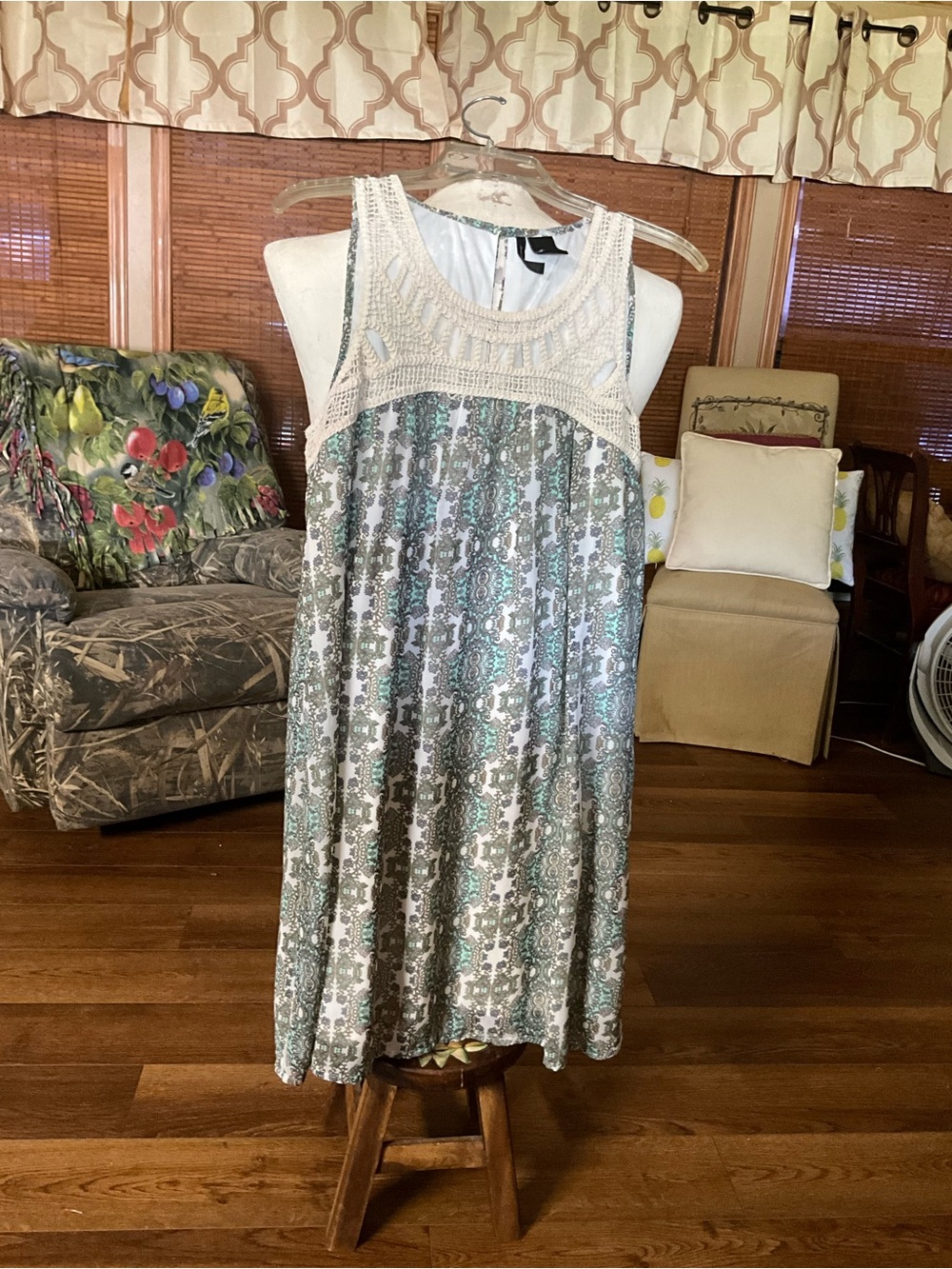 New directions  size medium dress
